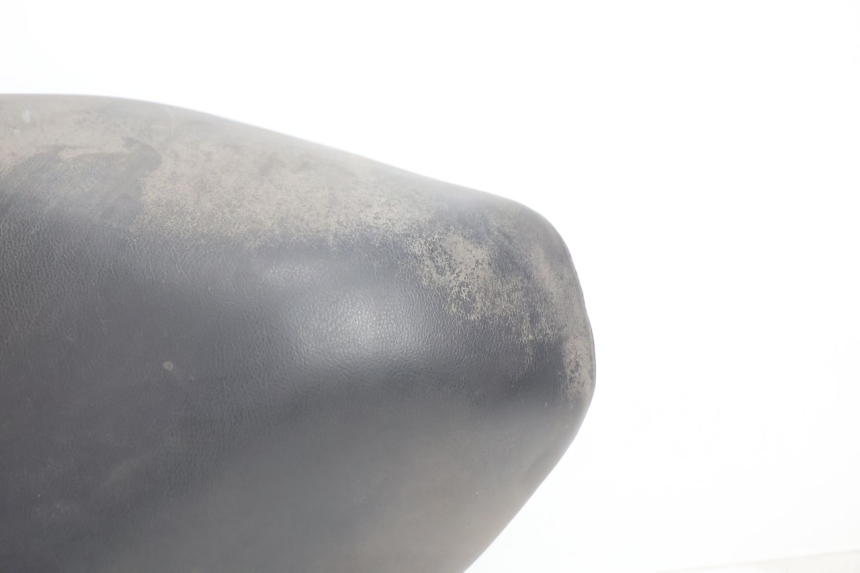photo de SELLE PEUGEOT BUXY 50 (1993 - 1998) - Autre angle de vue