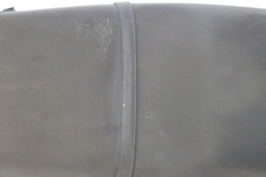photo de SELLE HONDA CB TWO FIFTY 250 (1991 - 2002) - Zoom état d’usage