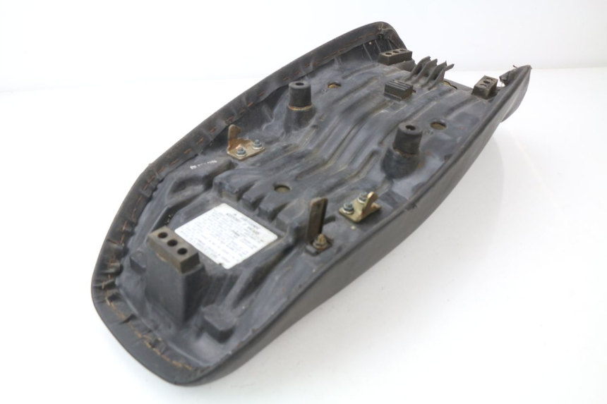 photo de SELLE HONDA CG 125 (1996 - 1998) - Vue d’ensemble