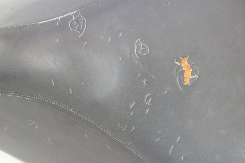 photo de SELLE PEUGEOT CITYSTAR 125 (2011 - 2017) - Zoom état d’usage