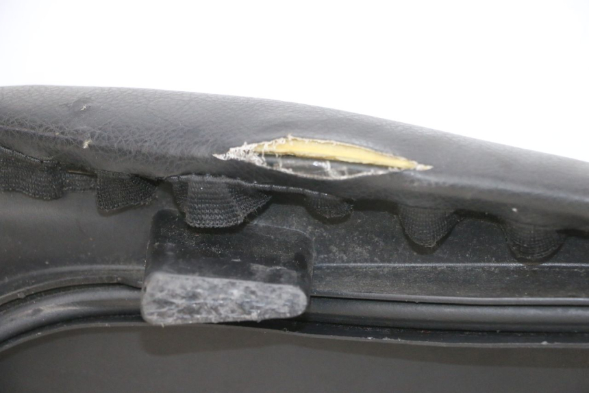 photo de SELLE PEUGEOT DJANGO 4T 50 (2014 - 2019) - Points de fixation