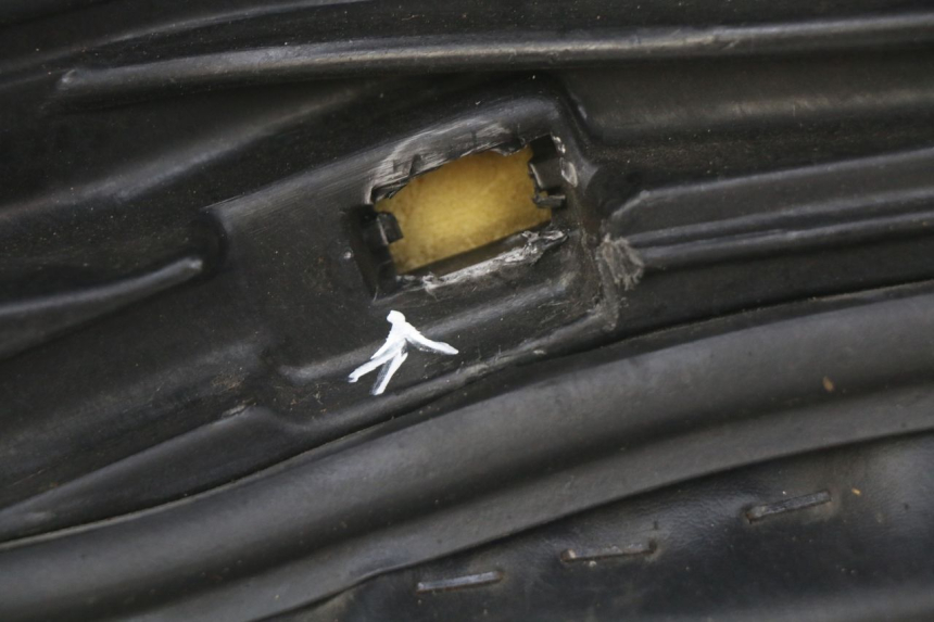 photo de SELLE HONDA FES PANTHEON 125 (2003 - 2007) - Aperçu profil