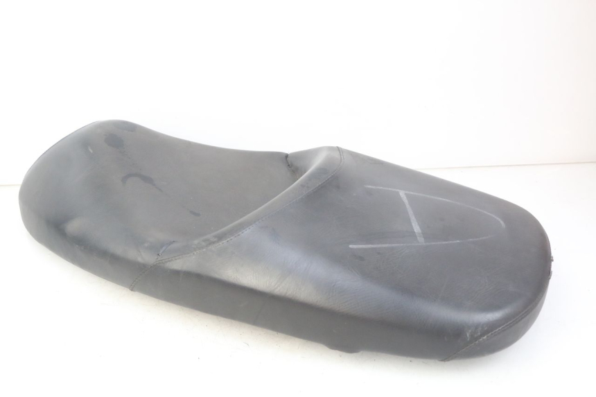 photo de SELLE HONDA FES PANTHEON 125 (2003 - 2007) - Zoom état d’usage