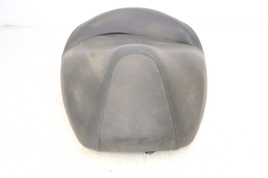 photo de SELLE HONDA FES S-WING SWING ABS 125 (2007 - 2015) - Points de fixation