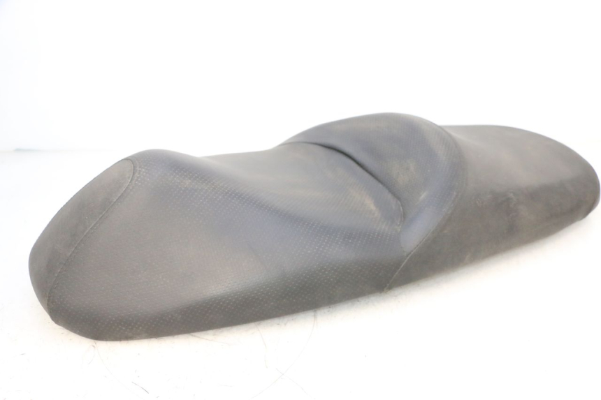photo de SELLE HONDA FES S-WING SWING ABS 125 (2007 - 2015) - État de surface