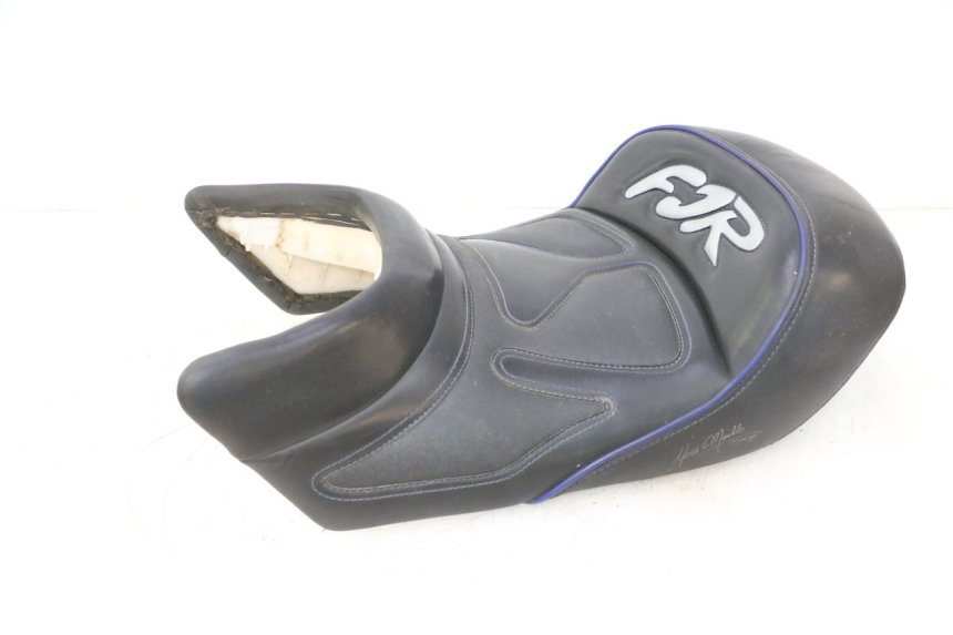 photo de SELLE YAMAHA FJR 1300 (2001 - 2005) - Autre angle de vue