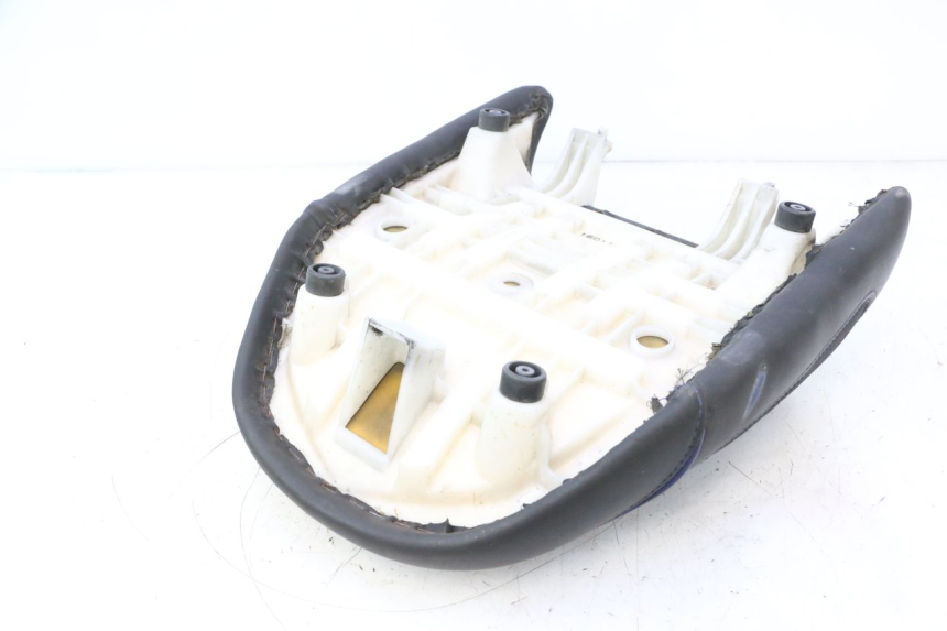 photo de SELLE YAMAHA FJR 1300 (2001 - 2005) - Autre angle de vue