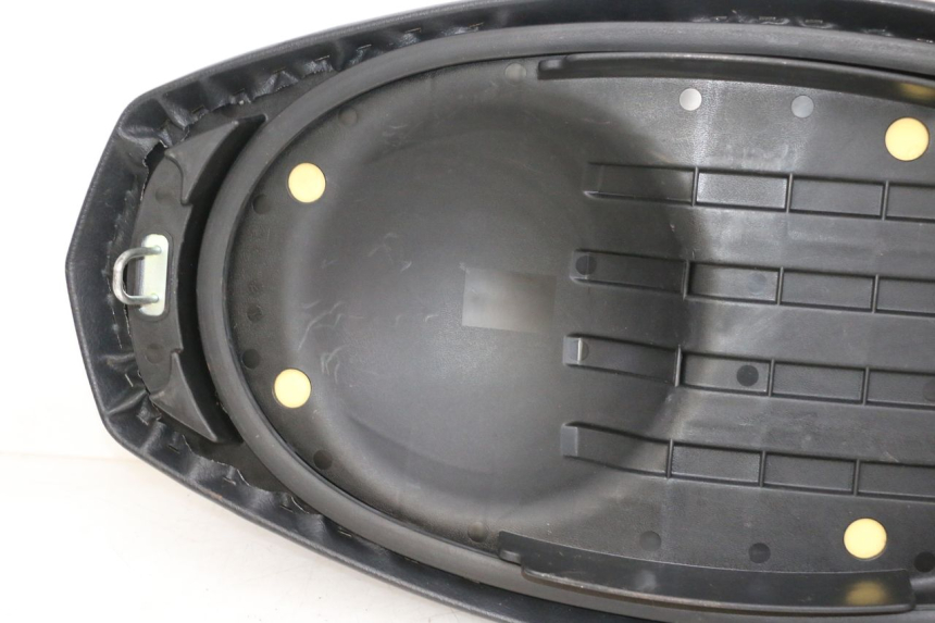 photo de SELLE MBK FLAME X 125 (2007 - 2016) - Autre angle de vue