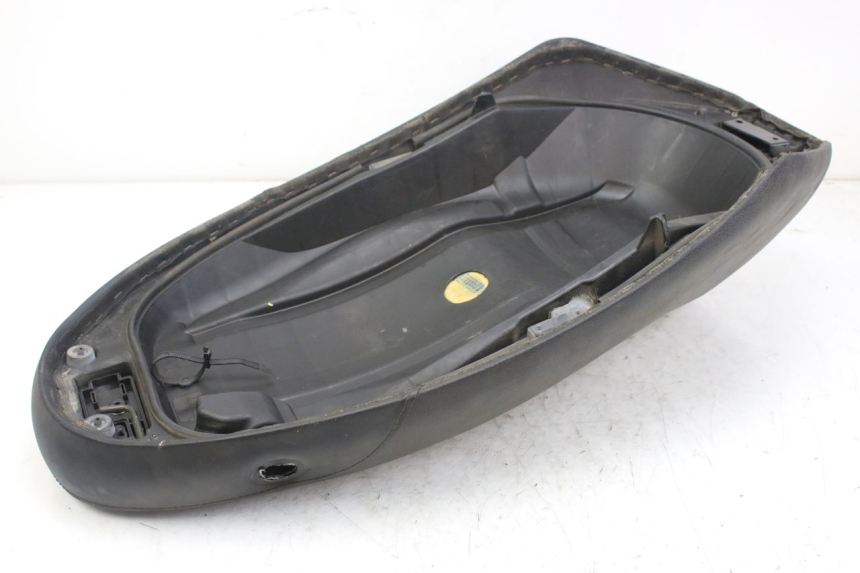 photo de SELLE PIAGGIO FLY 4T 50 (2013 - 2017)