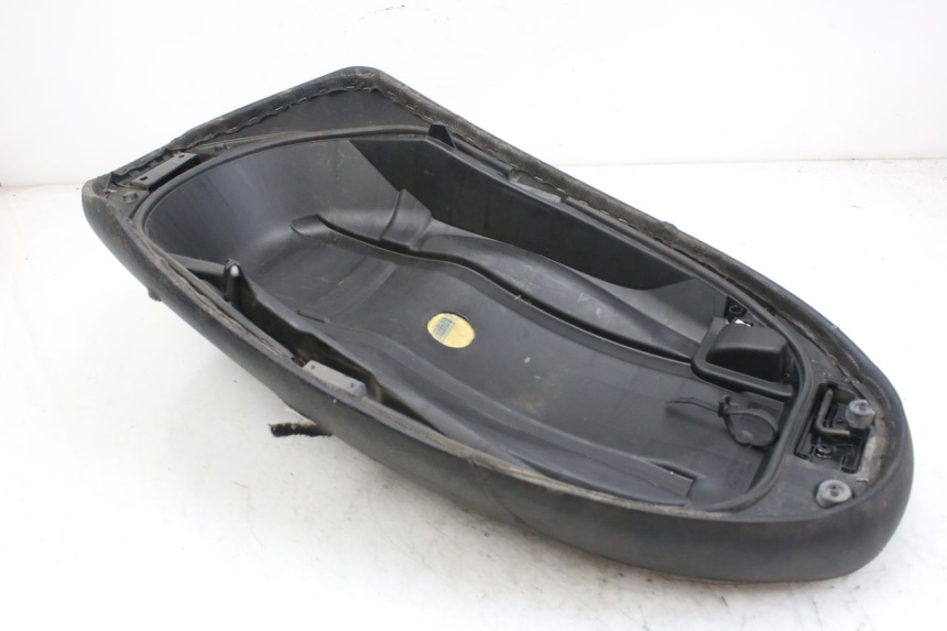 photo de SELLE PIAGGIO FLY 4T 50 (2013 - 2017)