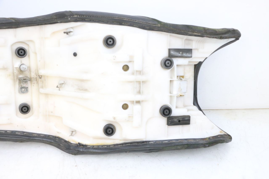 photo de SELLE YAMAHA FZ6 N FAZER 600 (2004 - 2006)