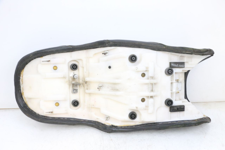 photo de SELLE YAMAHA FZ6 N FAZER 600 (2004 - 2006)