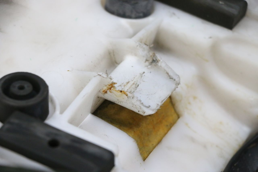 photo de SELLE YAMAHA FZ6 N FAZER 600 (2004 - 2006)