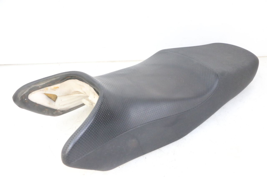 photo de SELLE SUZUKI GS GSE 500 (2001 - 2003)