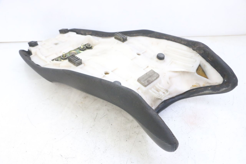 photo de SELLE SUZUKI GS GSE 500 (2001 - 2003)