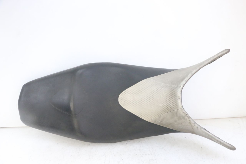photo de SELLE SUZUKI GSR 600 (2005 - 2012)