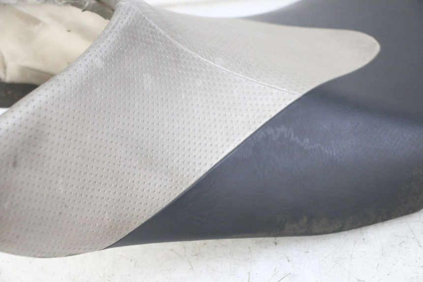 photo de SELLE SUZUKI GSR 600 (2005 - 2012)