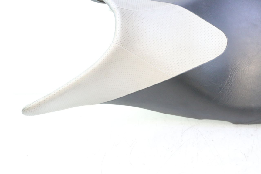 photo de SELLE SUZUKI GSR 600 (2005 - 2012) - Angle alternatif