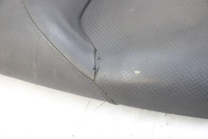 photo de SELLE HONDA FES S-WING SWING ABS 125 (2007 - 2015)