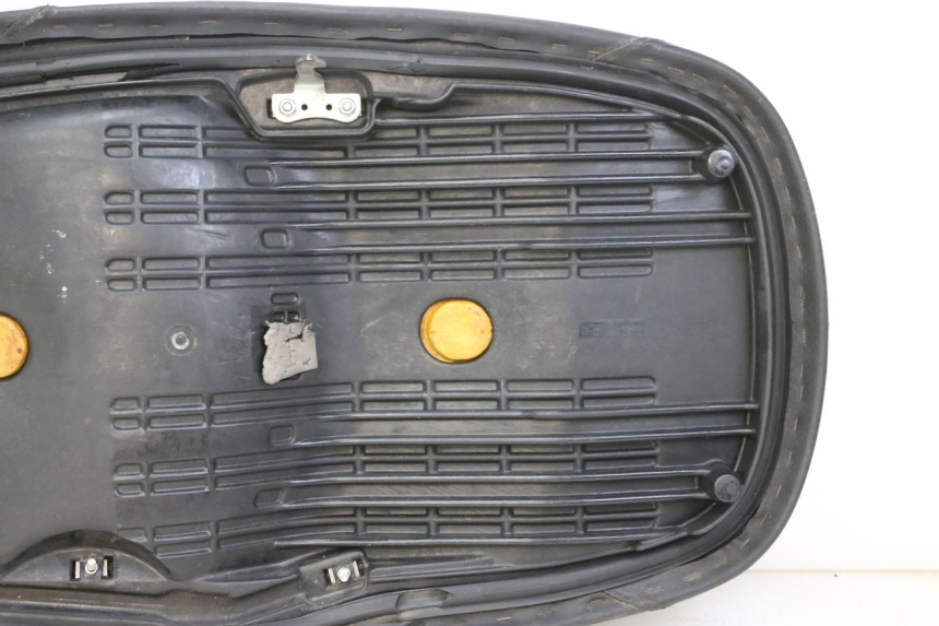 photo de SELLE HONDA FES S-WING SWING ABS 125 (2007 - 2015)
