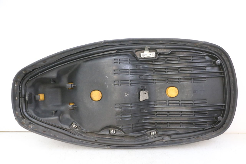 photo de SELLE HONDA FES S-WING SWING ABS 125 (2007 - 2015)