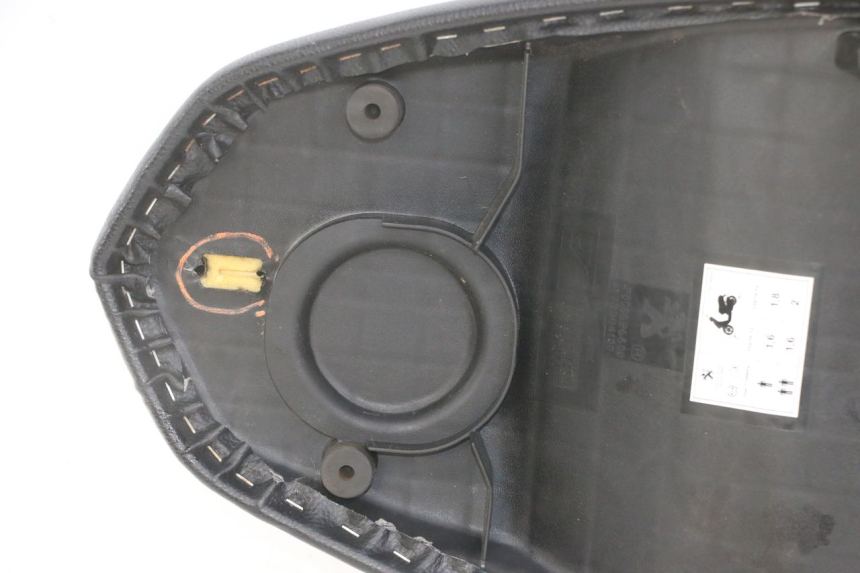 photo de SELLE PEUGEOT KISBEE 2T 50 (2018 - 2022)