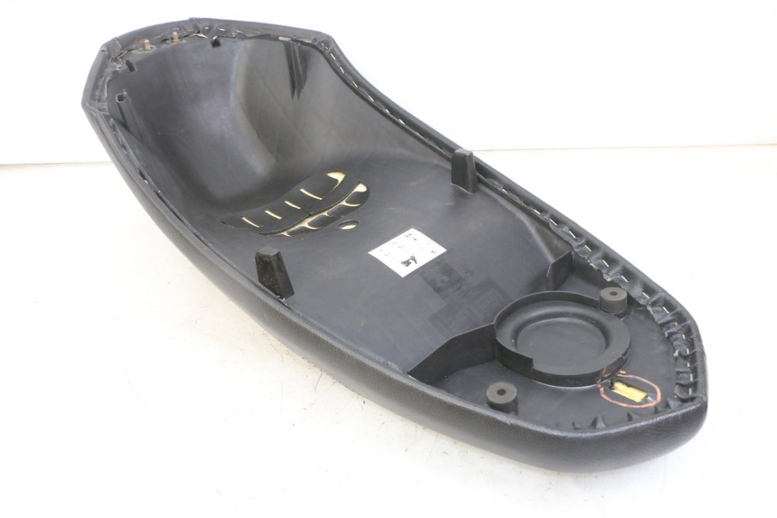 photo de SELLE PEUGEOT KISBEE 2T 50 (2018 - 2022)