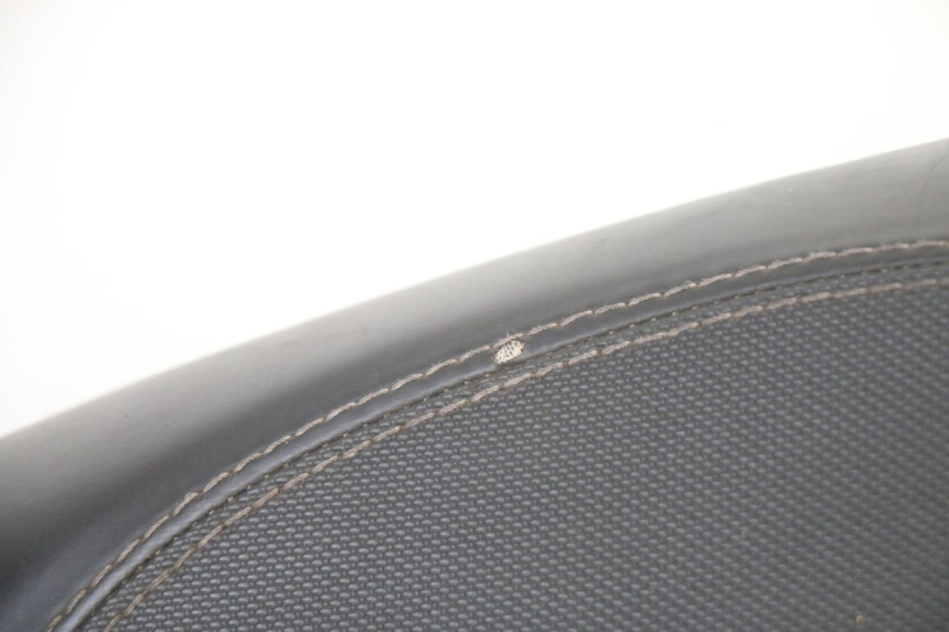 photo de SELLE PEUGEOT KISBEE 2T 50 (2010 - 2017)
