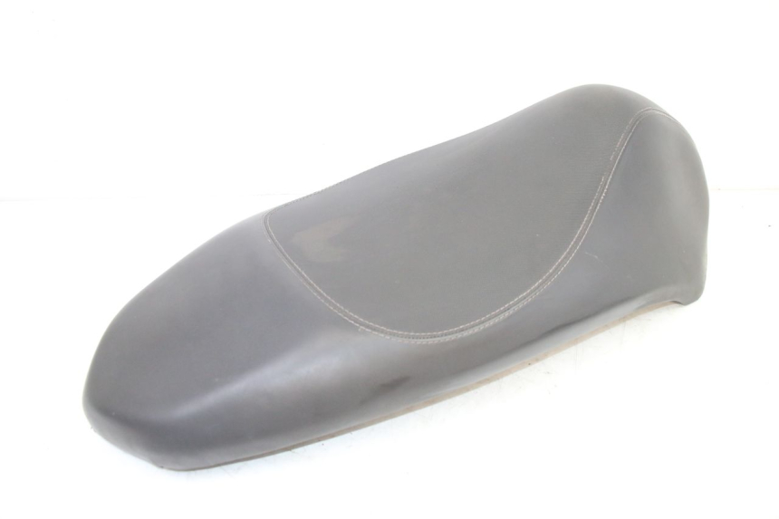 photo de SELLE PEUGEOT KISBEE 2T 50 (2010 - 2017)