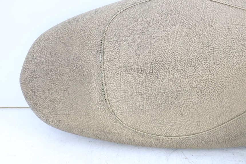 photo de SELLE PEUGEOT KISBEE 2T 50 (2010 - 2017) - Zoom qualité