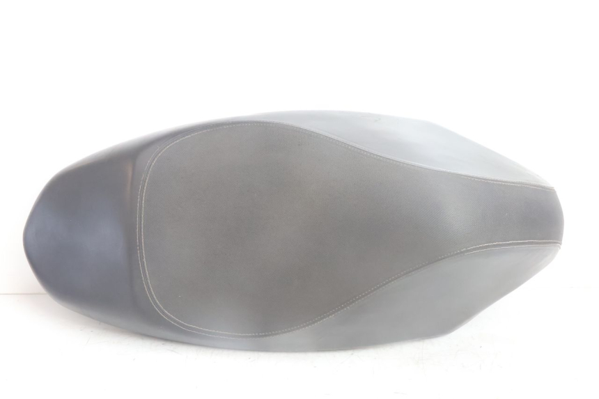 photo de SELLE PEUGEOT KISBEE 2T 50 (2010 - 2017) - Vue principale