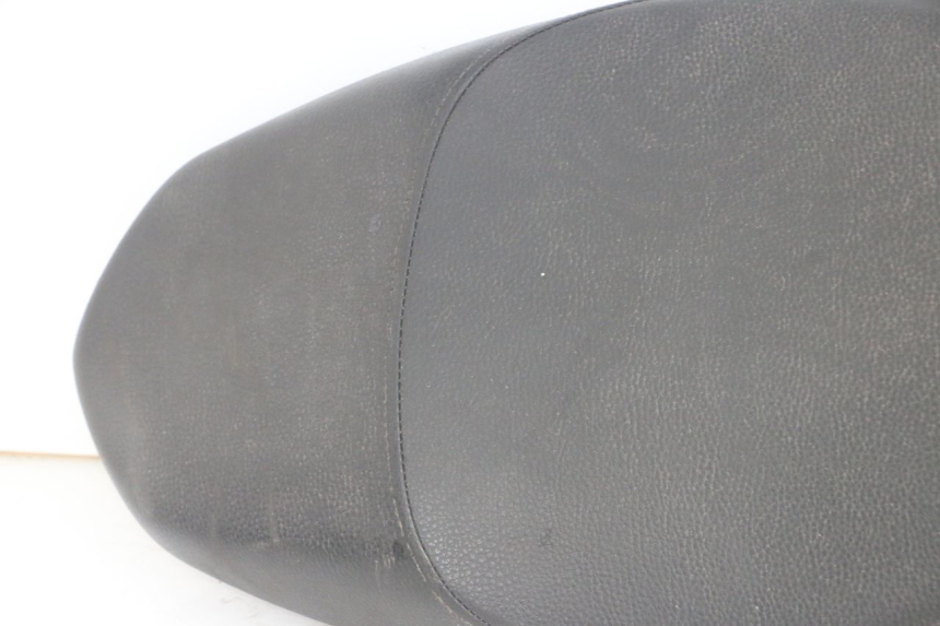 photo de SELLE PEUGEOT KISBEE 4T 50 (2018 - 2022)