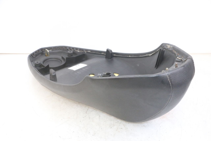 photo de SELLE PEUGEOT KISBEE 4T 50 (2018 - 2022)