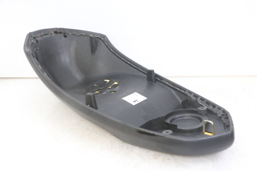 photo de SELLE PEUGEOT KISBEE 4T 50 (2018 - 2022)