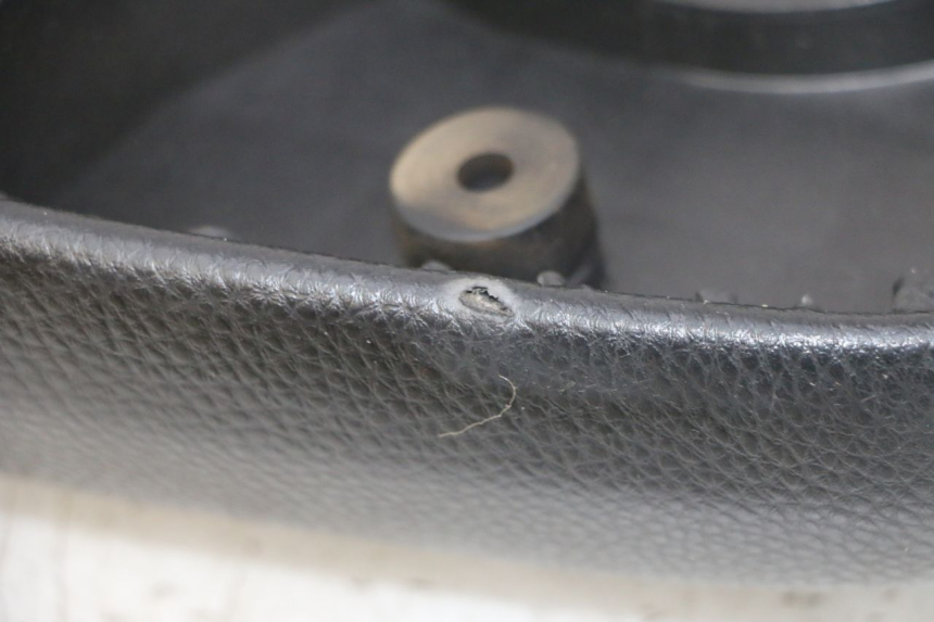 photo de SELLE PEUGEOT KISBEE 4T 50 (2018 - 2022)