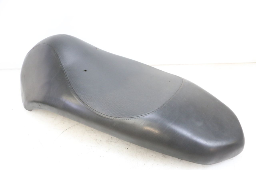photo de SELLE PEUGEOT KISBEE 4T 50 (2018 - 2022) - État de surface