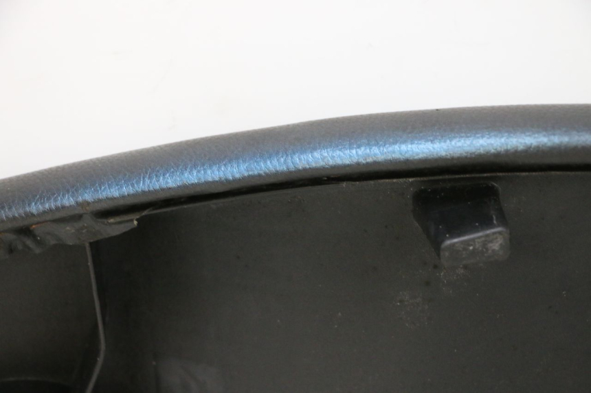 photo de SELLE PEUGEOT KISBEE 4T 50 (2010 - 2017) - Gros plan technique