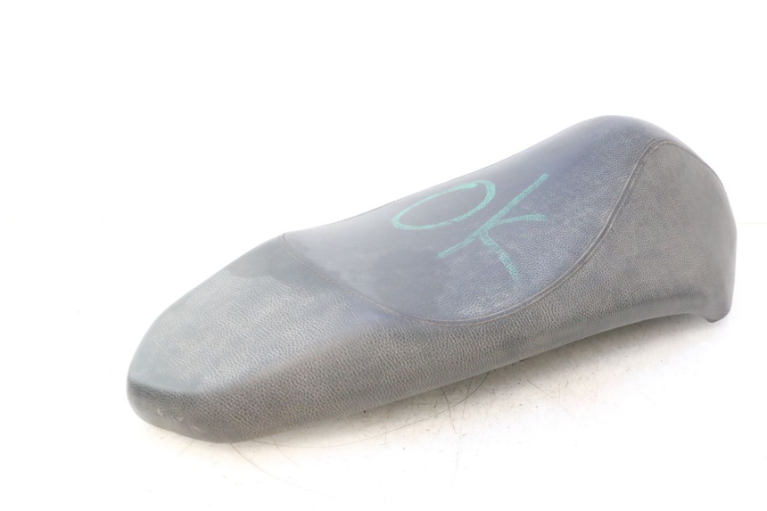 photo de SELLE PEUGEOT KISBEE 4T 50 (2010 - 2017) - Vue produit