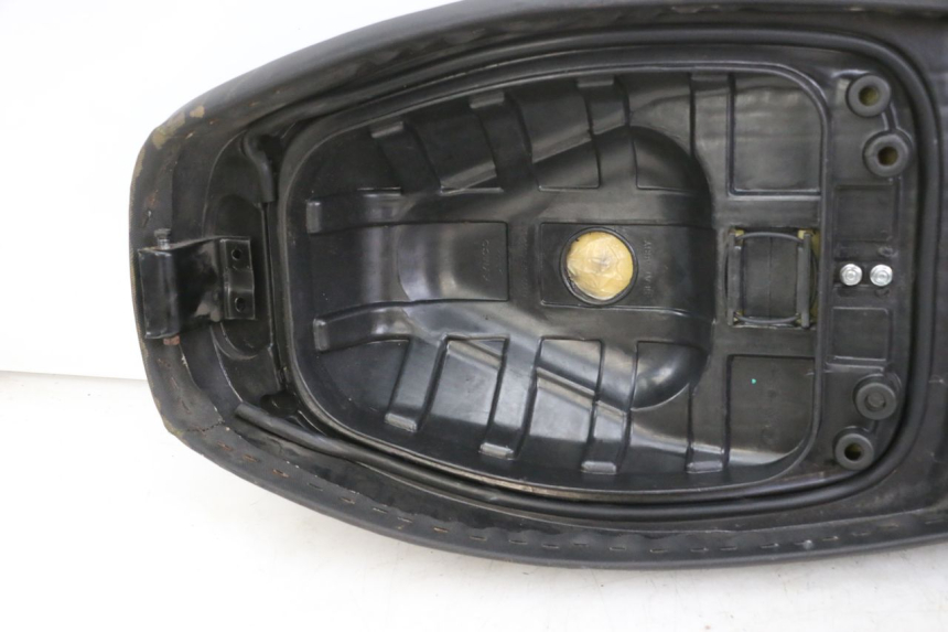 photo de SELLE KYMCO AGILITY 4T 50 (2018 - 2022)