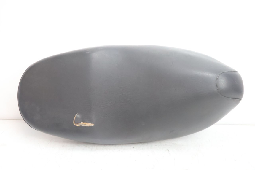 photo de SELLE PIAGGIO LIBERTY 125 (1998 - 2008) - Gros plan technique