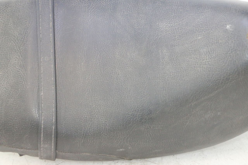 photo de SELLE PIAGGIO LIBERTY 50 (1998 - 2003) - Inspection visuelle