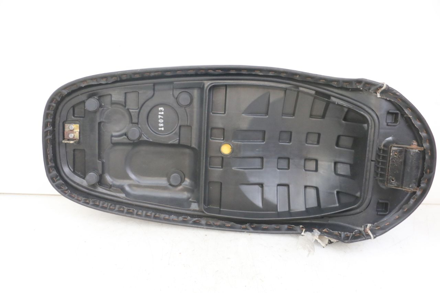 photo de SELLE KYMCO LIKE 125 (2009 - 2016) - Angle alternatif