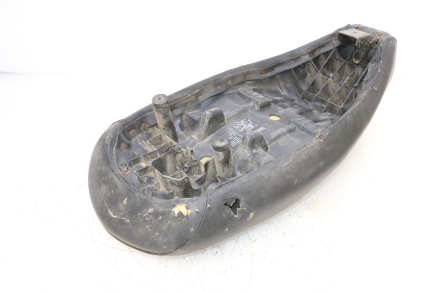 photo de SELLE PEUGEOT LUDIX 50 (2005 - 2007) - Autre angle de vue