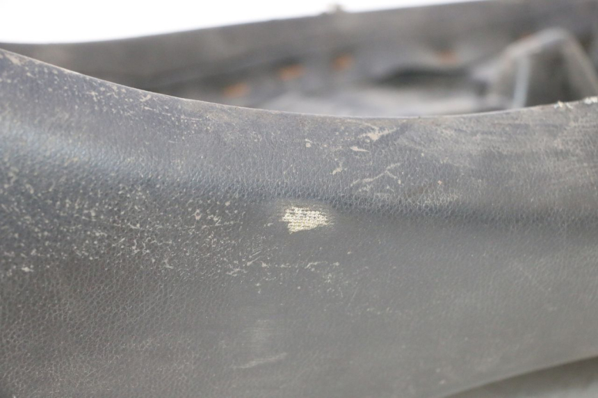 photo de SELLE PEUGEOT LUDIX 50 (2005 - 2007) - Points de fixation