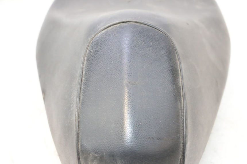 photo de SELLE PEUGEOT LUDIX 50 (2005 - 2007) - État de surface