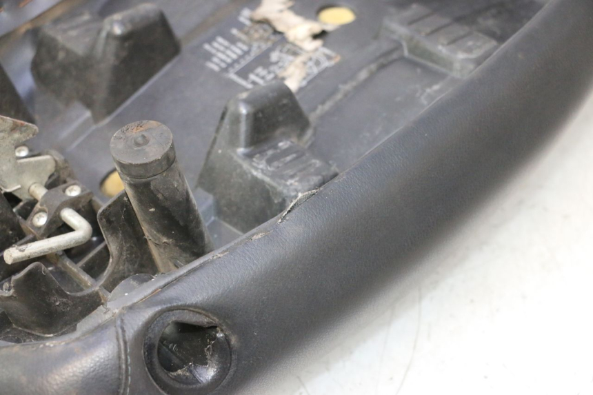 photo de SELLE PEUGEOT LUDIX 50 (2005 - 2007) - Vue d’ensemble
