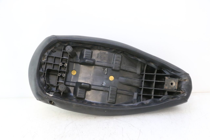 photo de SELLE PEUGEOT LUDIX ONE 50 (2004 - 2013) - Détails caractéristiques