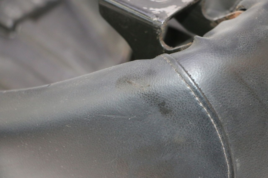 photo de SELLE PEUGEOT LUDIX SNAKE 2T 50 (2004 - 2014) - Vue produit