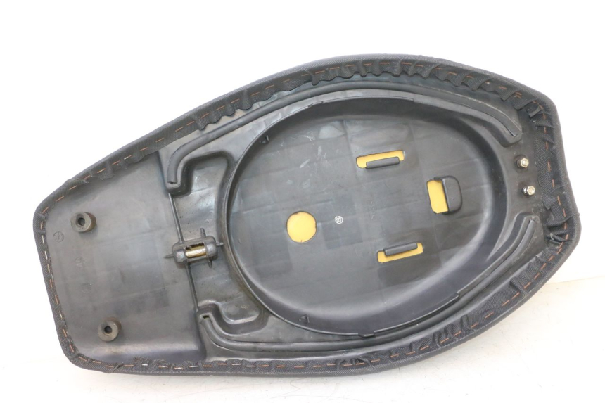 photo de SELLE KEEWAY MATRIX RX9 125 (2006 - 2007) - État de surface