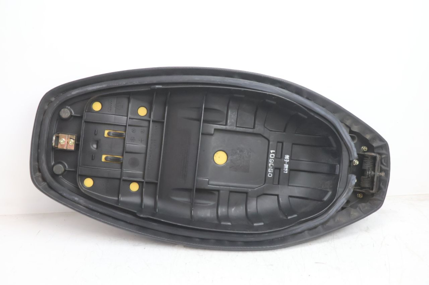 photo de SELLE KYMCO MOVIE S 125 (2009 - 2018) - État de surface